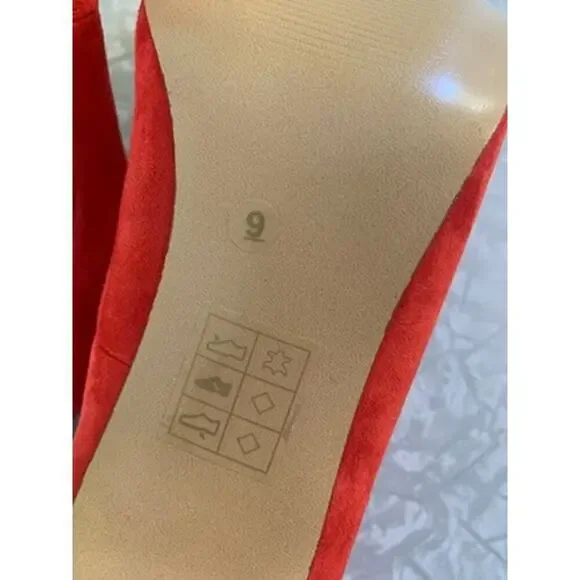 NEW Dolce Vita Vita
Red Suede Classic Pumps Size 9 - Picture 6 of 6